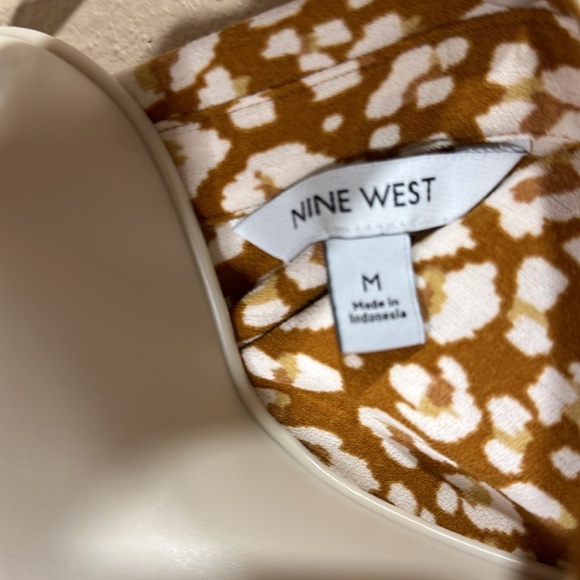 NINE WEST Animal Print Tie-Front Blouse, Size M, EUC - Picture 4 of 5